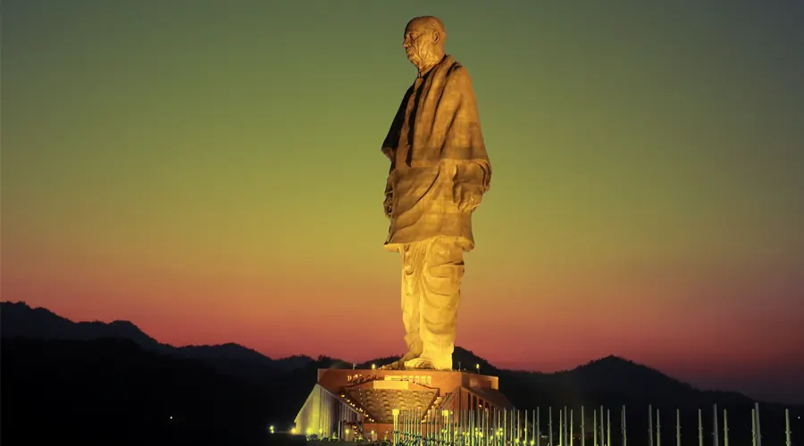 The World’s Tallest Statue – 